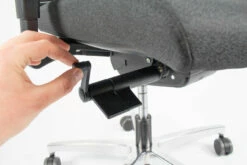 Linea Fabbrica Omnia 01 Zwart/Zwart Bureaustoel Met 3D Armleuning + Aluminium Voet 17 Linea Fabbrica Omnia 01 Zwart/Zwart Bureaustoel Met 3D Armleuning + Aluminium Voet -Winkel APLI 8033540636134 7