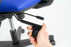 Geen Merk LF-2012405 Bureaustoel Linea Tekna 01/PT Zwart/blauw Met 3D Armleuning En Hoofdsteun 21 Geen Merk LF-2012405 Bureaustoel Linea Tekna 01/PT Zwart/blauw Met 3D Armleuning En Hoofdsteun -Winkel APLI 8033540636226 8