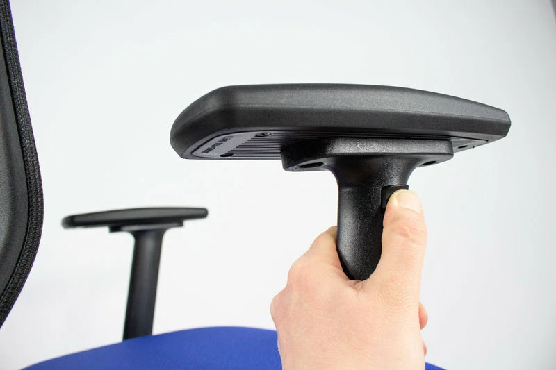 Geen Merk LF-2012405 Bureaustoel Linea Tekna 01/PT Zwart/blauw Met 3D Armleuning En Hoofdsteun 4 Geen Merk LF-2012405 Bureaustoel Linea Tekna 01/PT Zwart/blauw Met 3D Armleuning En Hoofdsteun - Afbeelding 2