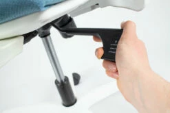 Geen Merk LF-2021525 Bureaustoel Linea Tekna White 01 L.blauw/wit Met 3D Armleuning -Winkel APLI 8033540636233 8